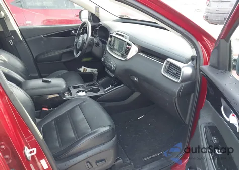 2017 Kia Sorento 3.3L Sx z USA, uszkodzony, nr VIN 5XYPKDA58HG255799